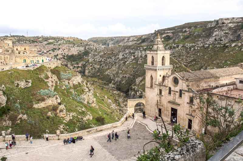 Le 5 Cose Imperdibili della Città dei Sassi, Matera 3 chiesa di santa lucia alle malve matera