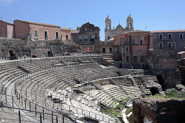 teatro romano catania cavea gradoni